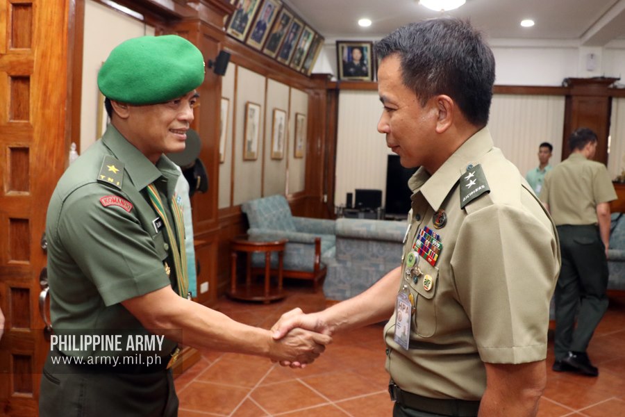 Indonesian armies strengthen military ties 7