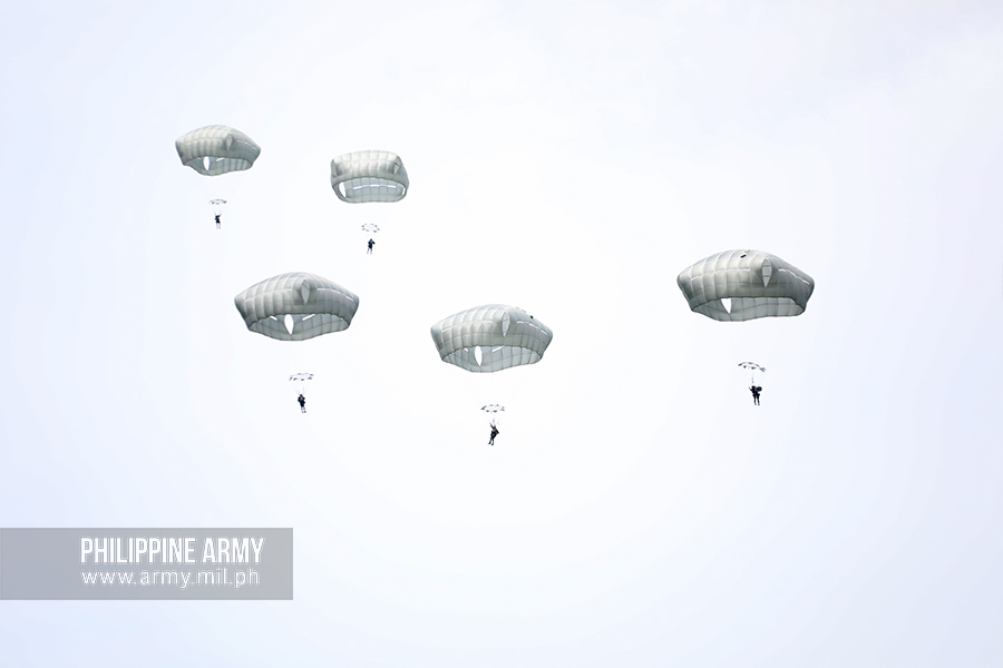 PH US paratroopers hold first Combined Airborne Operation