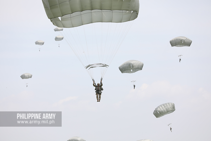 PH US paratroopers hold first Combined Airborne Operation 5